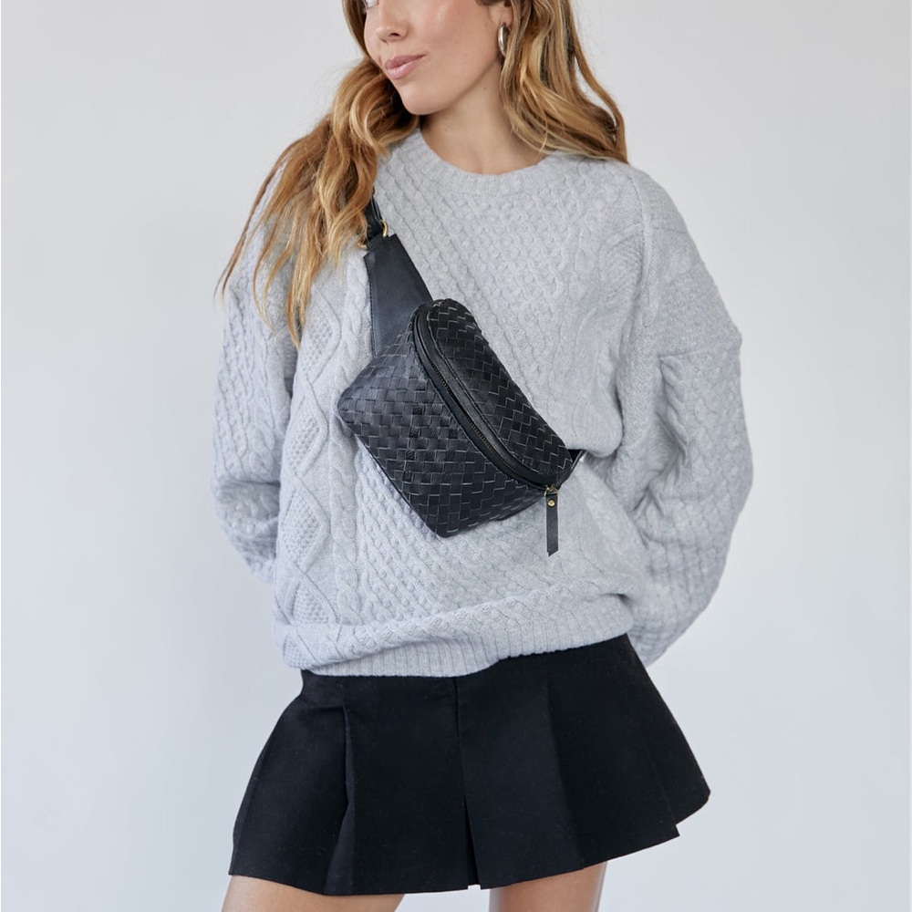 MANDRN Remy Woven - Black